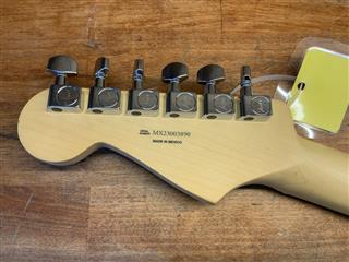 FENDER STRATOCASTER (MEXICO)